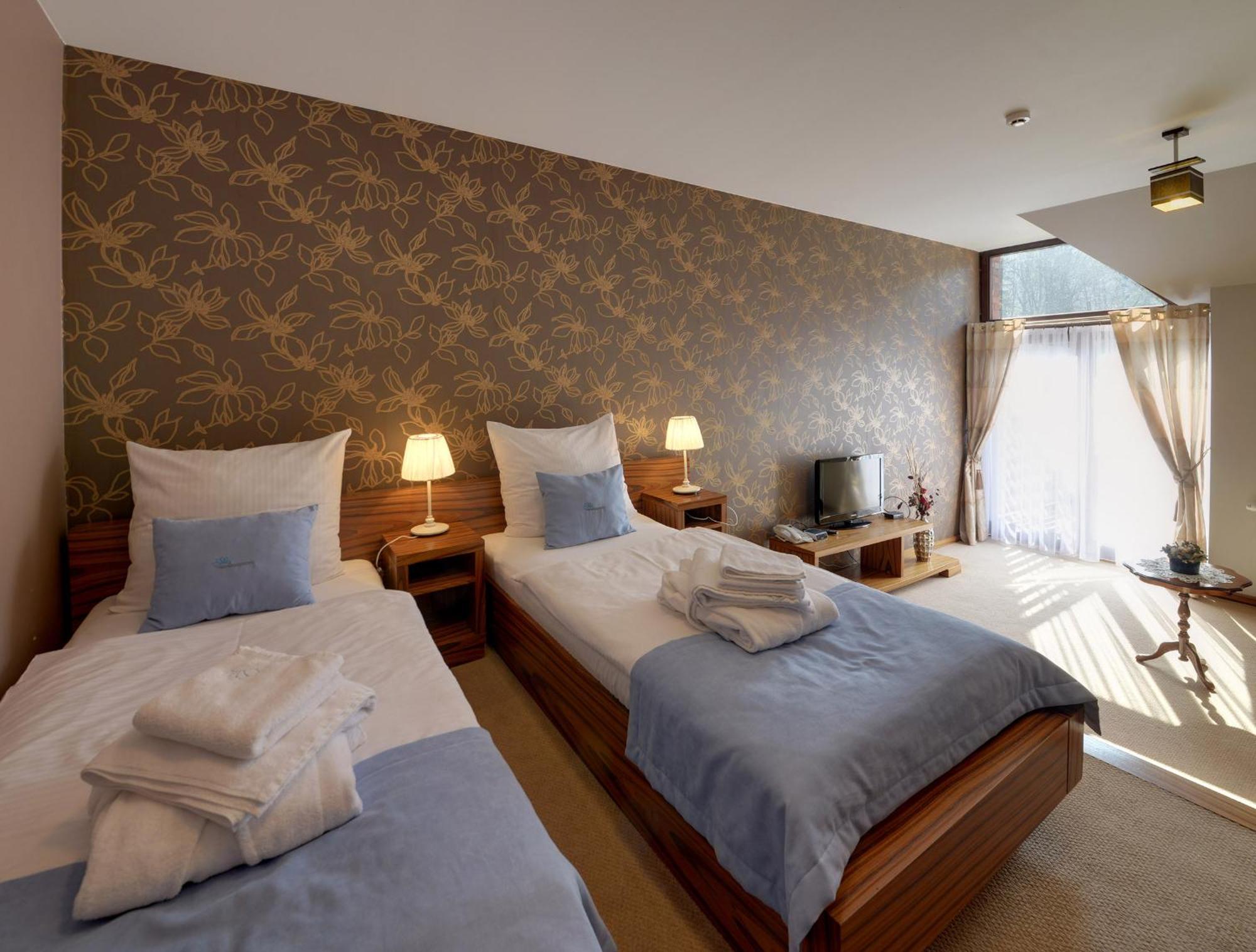 Rezydencja Nad Wodospadem Spa&Wellness Kolo Szklarskiej Poreby Пшесека Номер фото